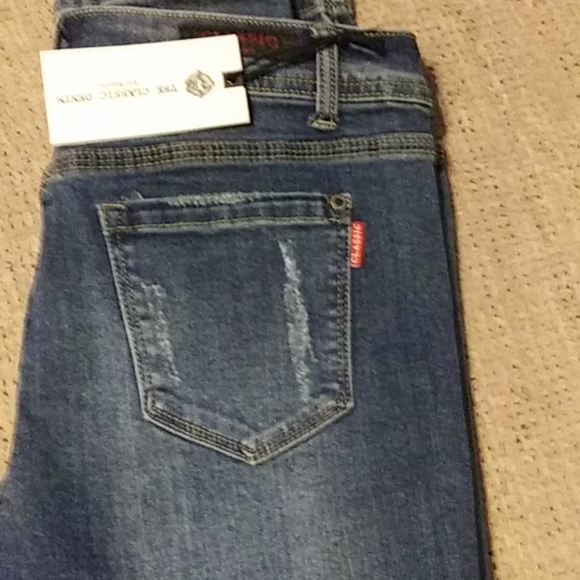 Classic Denim Jean of Los Angeles - Picture 2 of 4